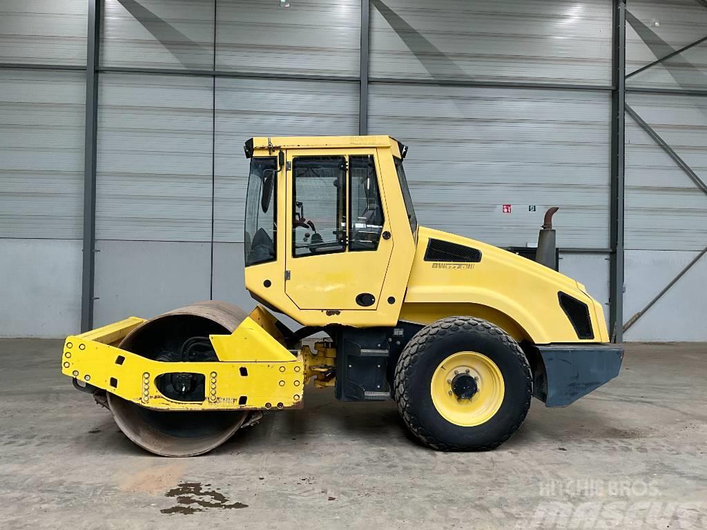 Bomag BW 177 D-4 Walce ogumione
