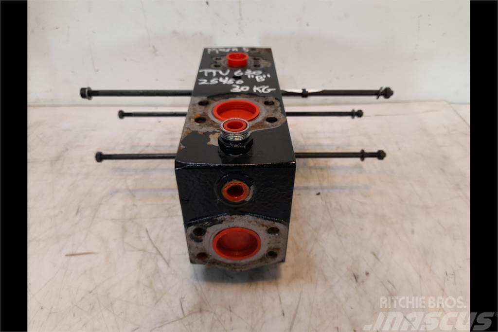 Deutz-Fahr Agrotron TTV630 Remote control valve Hydraulika