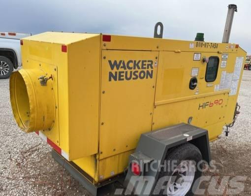 Wacker Neuson HIF 690 Maszyny komunalne