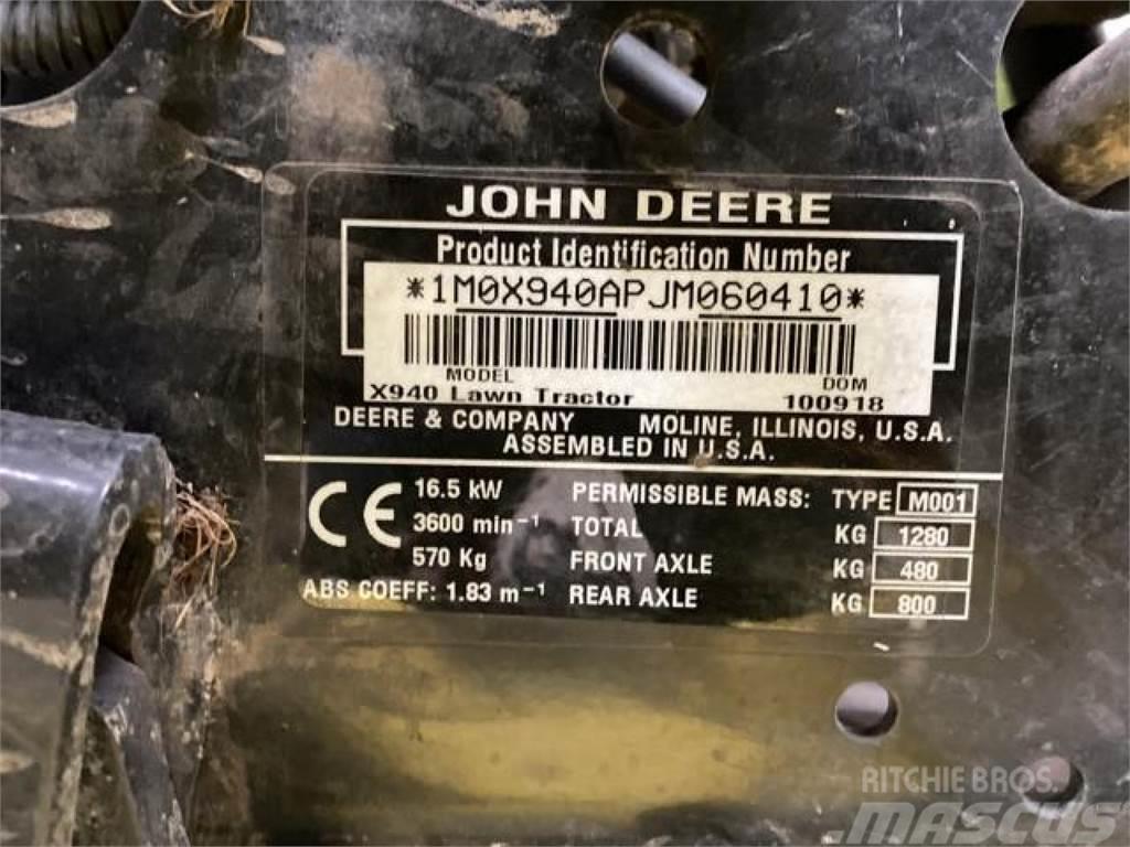 John Deere X940 Kosiarki mechaniczne z operatorem za maszyną