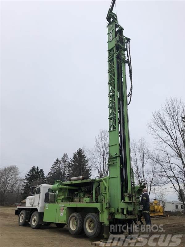 Chicago Pneumatic T-700WH Deep Hole Drill Rig & Package Kompresory