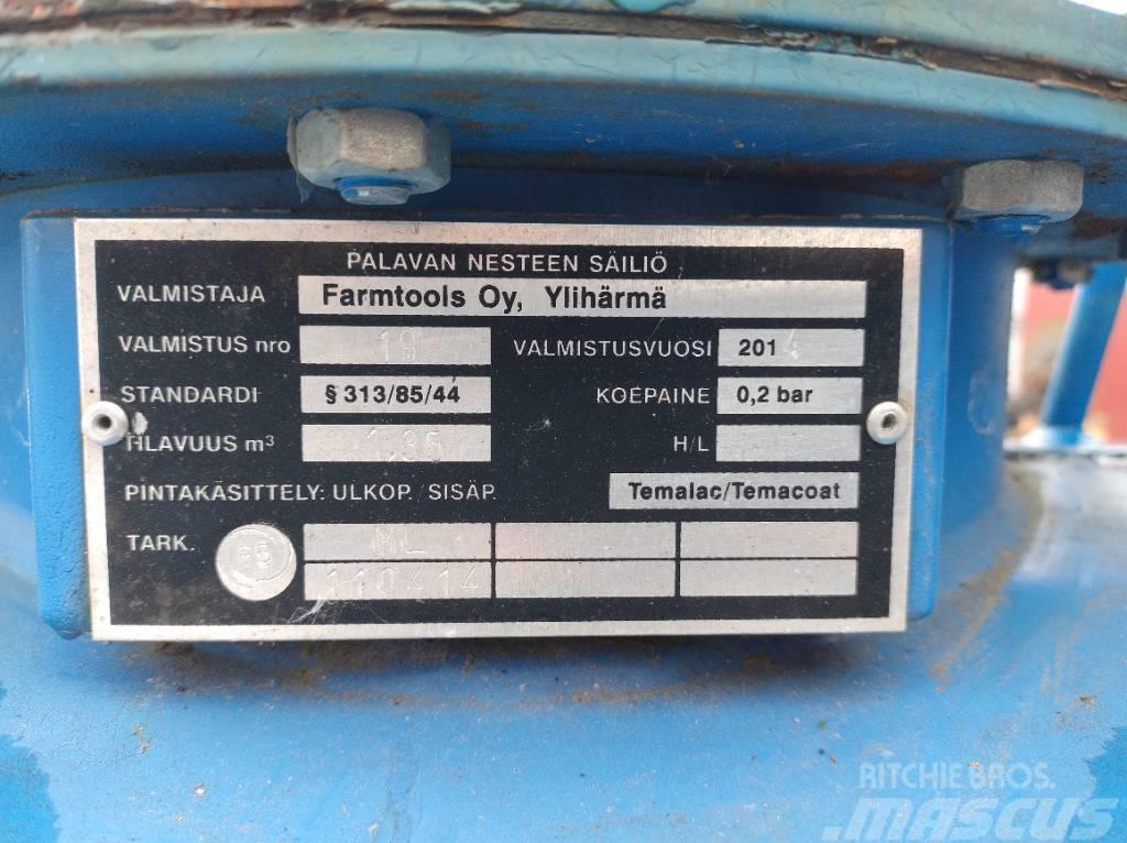 Farmex 1350 litraa Akcesoria rolnicze