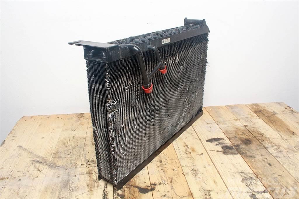 Case IH CS130 Condenser Silniki