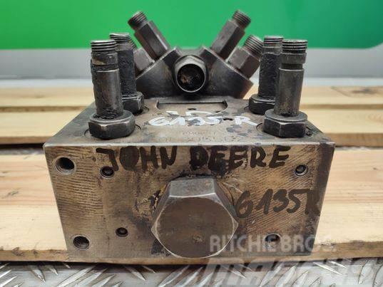 John Deere 6135R (AL205562) hydraulic valve Hydraulika