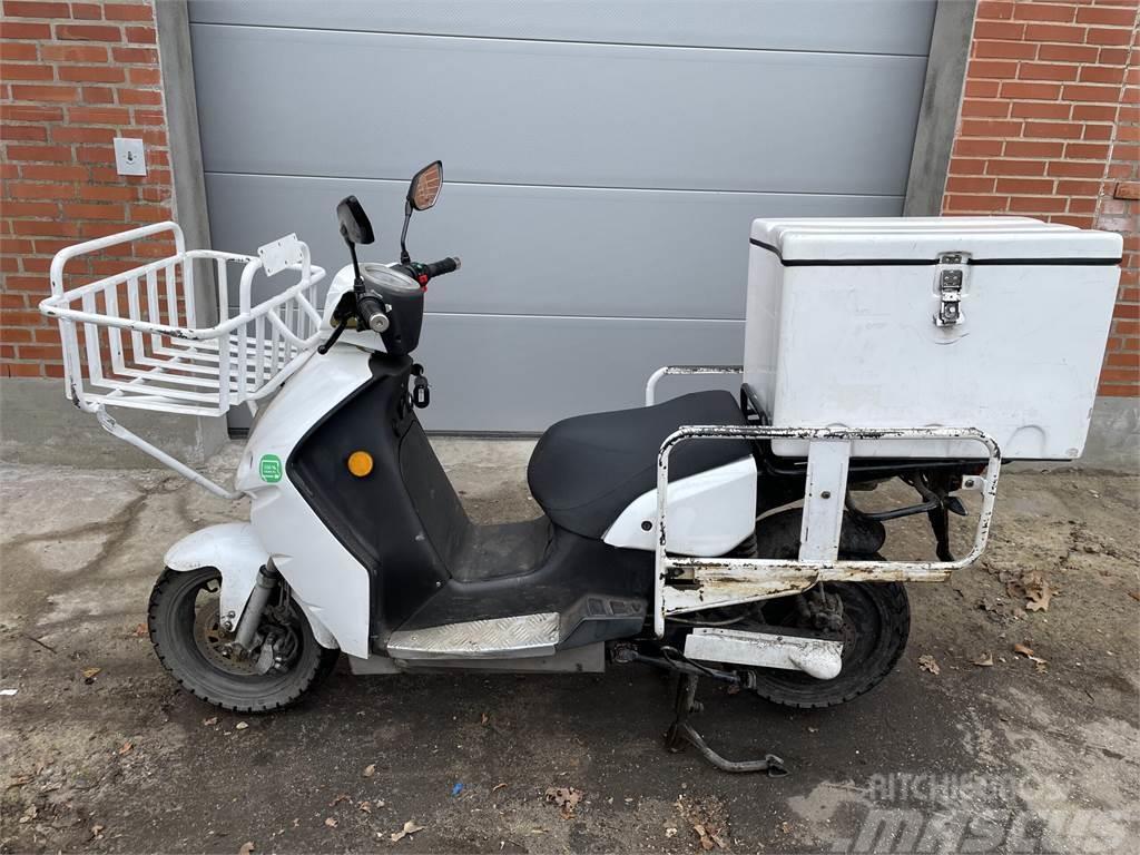  El-scooter V-Moto E-max, German Engineering, Itali Inne akcesoria