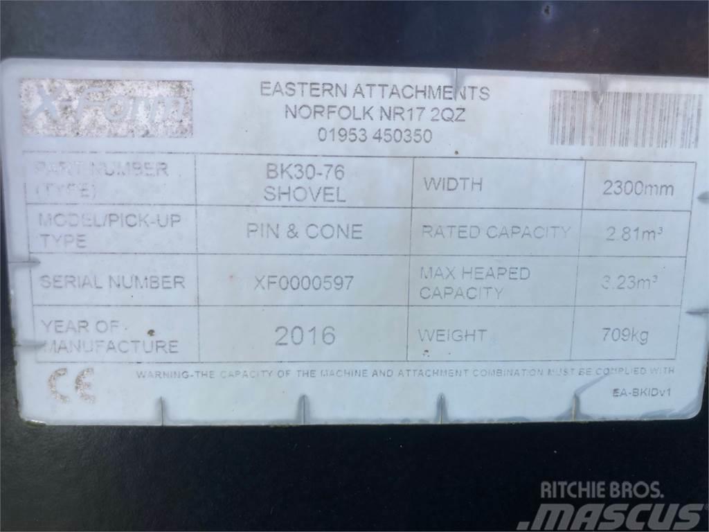  Eastern Attachments BK30-76 Łyżki do ładowarek