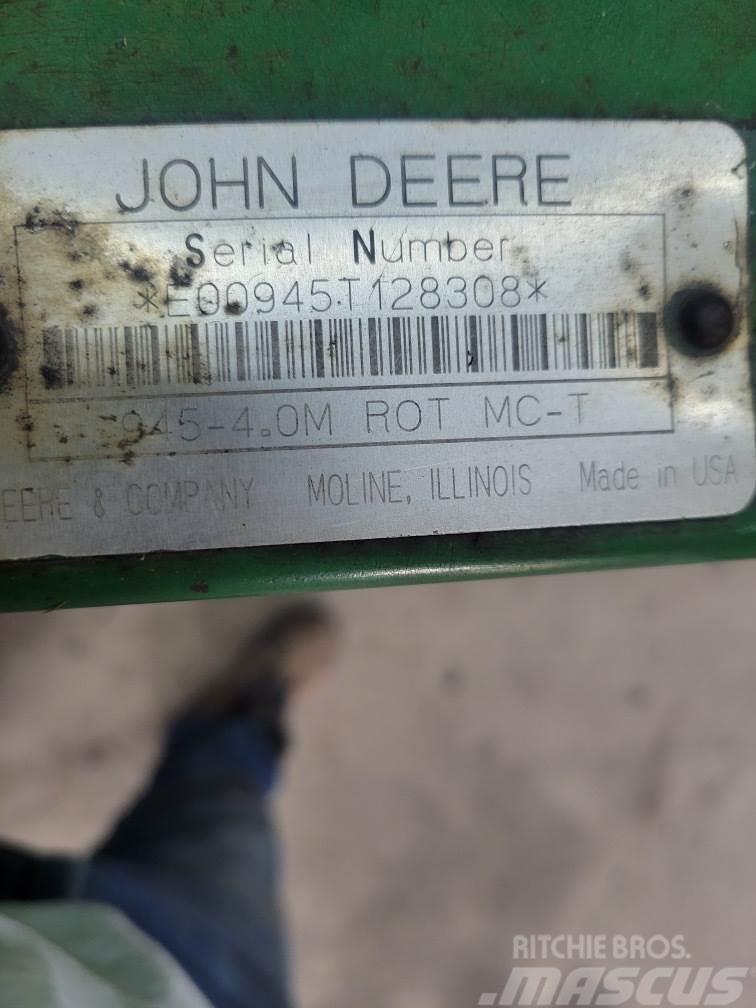 John Deere 945 Kosiarki ze wstępną obróbka paszy
