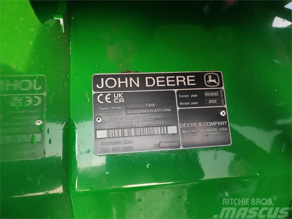John Deere T670 Kombajny zbożowe