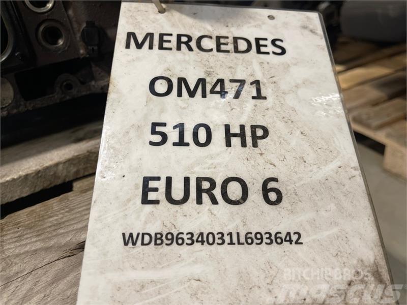 Mercedes-Benz MERCEDES CYLINDERHEAD A4710104220 Silniki