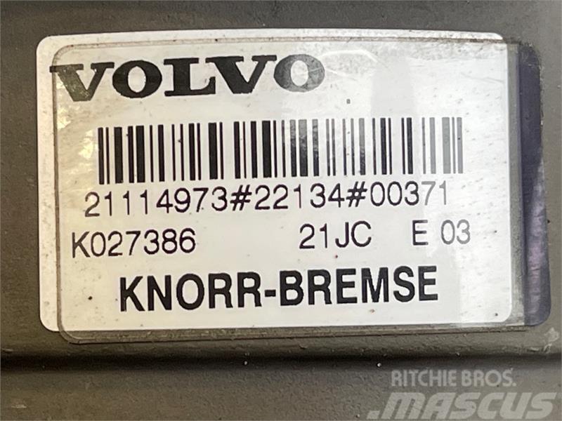 Volvo  FOOT BRAKE MODULE 21114973 Chłodnice