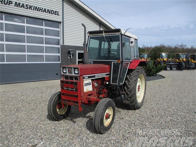 IH 584 Snild lille traktor Ciągniki rolnicze