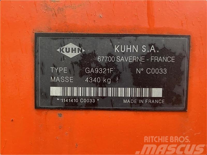 Kuhn GA9321F Zgrabiarki i przetrząsacze