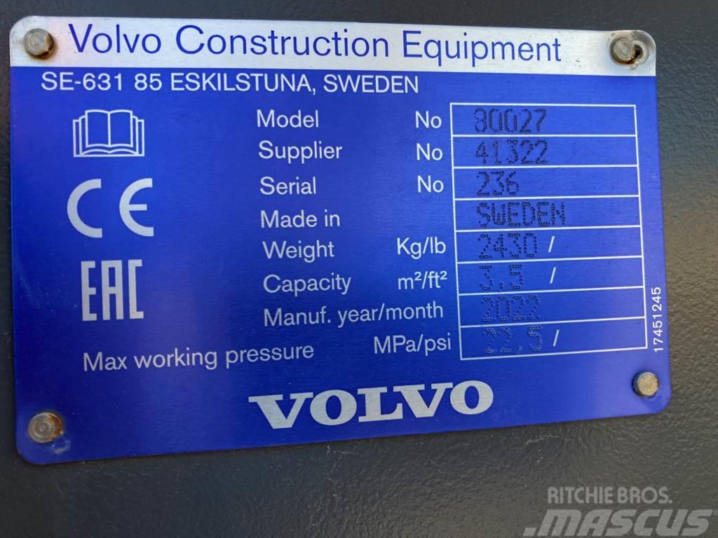 Volvo TUKKIKOURA 3,5 KUUTION + PIKALIITIN VERSIO Pozostały sprzęt budowlany