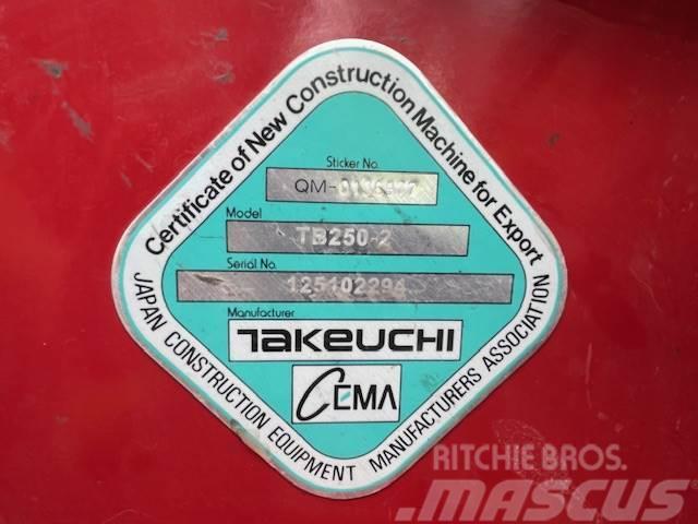 Takeuchi TB250-2 Minikoparki
