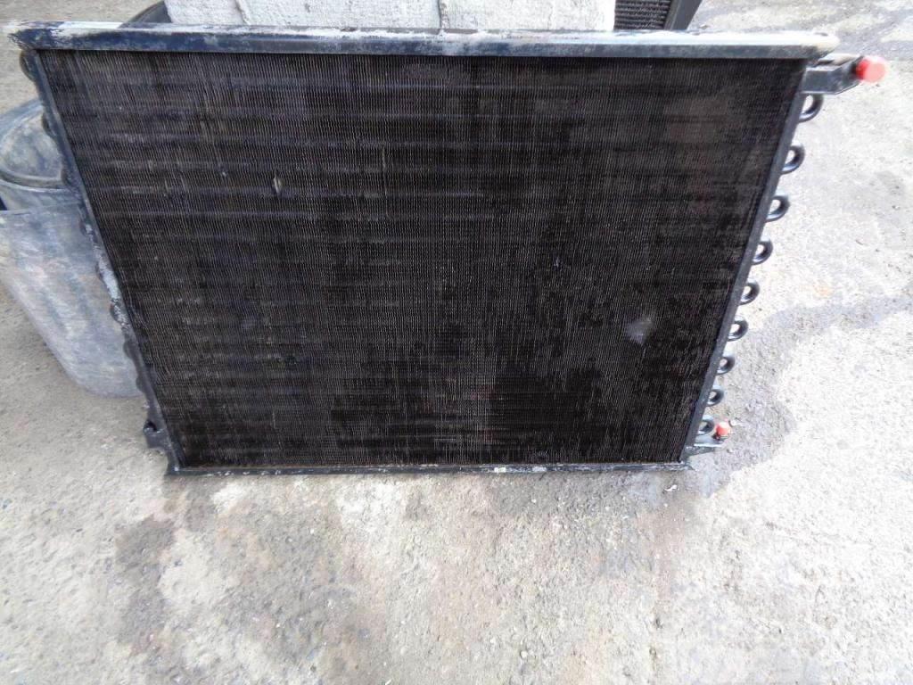 New Holland Air conditioning radiator Kabiny i wnętrze