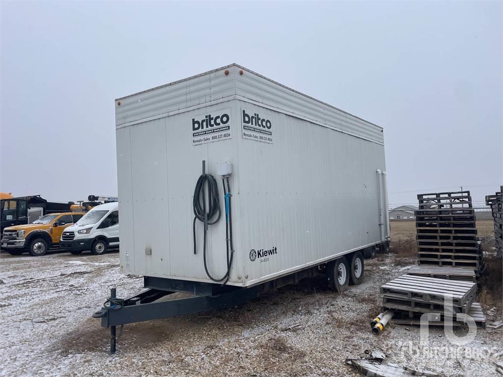 Britco 20 ft x 8 ft 2 in Portable T/A Samochody osobowe