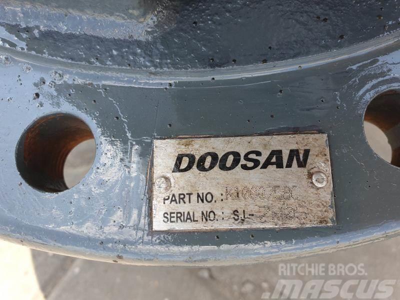 Doosan DX 480 K1000758C Ramy i zawieszenie