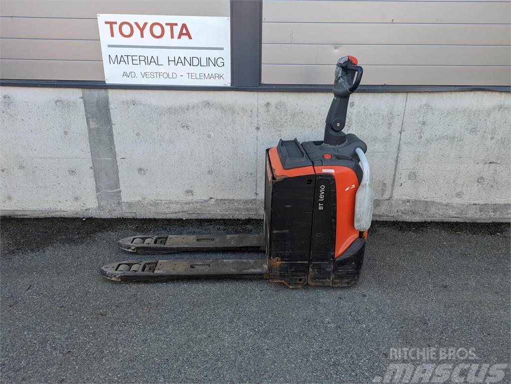 Toyota LPE200 Wózki widłowe unoszące z platformą dla operatora