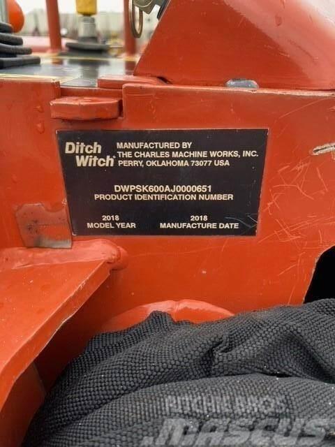 Ditch Witch SK600 Ładowarki burtowe