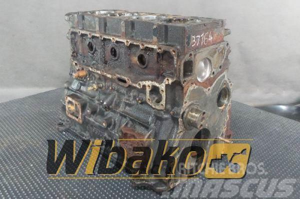 Isuzu Block Engine / Motor Isuzu 4BD1 PTA-24 95D05 Inne akcesoria