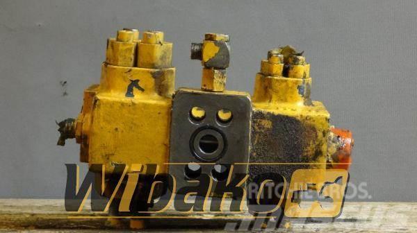 Liebherr Cylinder valve Liebherr R942 Inne akcesoria