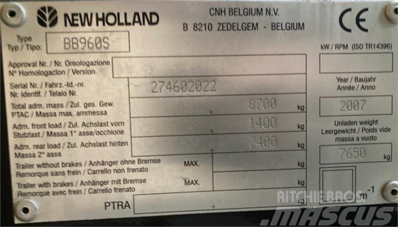 New Holland BB 960A M. Parkland ballevogn Prasy kostkujące